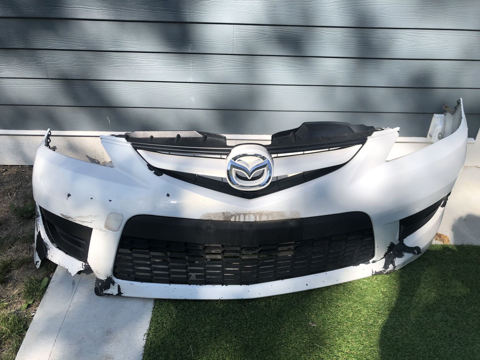 Front bumper for Mazda 5