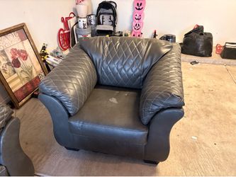 Couch set