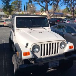 2000 Jeep White Wrangler $7000