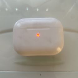 Apple AirPod Pro 2nd Generation (CASE ONLY)