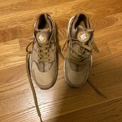 Huarache Tan 10.5