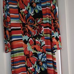 Multiples Floral Tunic Top (like New)
