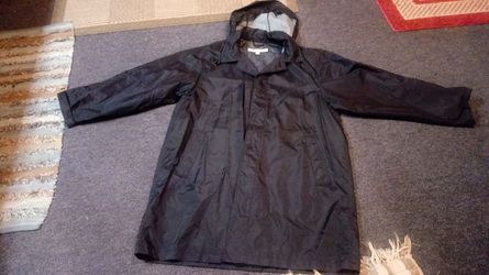 Women's rain jacket