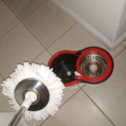 2 Brand New Spin Mops
