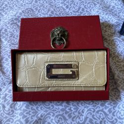 Guess Wallet