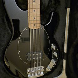 ernie ball  musicman stingray bass guitar  USA