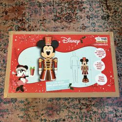 New Disney 5 ft. LED Holiday Minnie Mouse Nutcracker