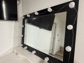 Vanity set