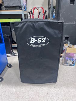 B-52 Matrix Speakers and Sub