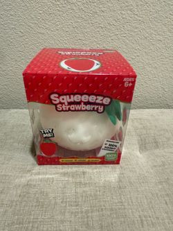 Squeeze color changing strawberry