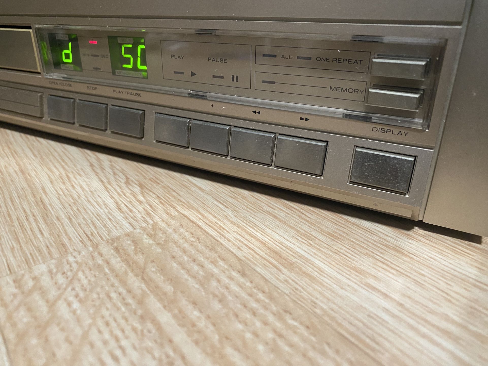 Vintage Marantz CD30 Compact Disc Player-Made in Japan 