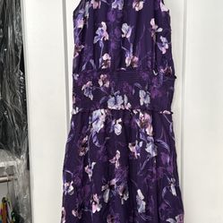 NWT - White House Black Market - Iris Midi Dress Size 8