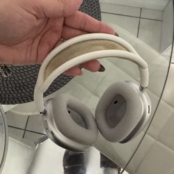 AIRPOD PRO MAX’s 