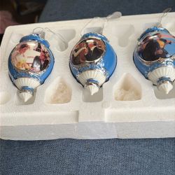 Titanic Bulbs