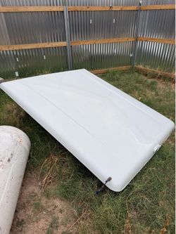 Bed cover/ tonneau cover