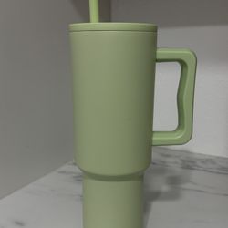 Simple Modern Trek Tumbler Light Green