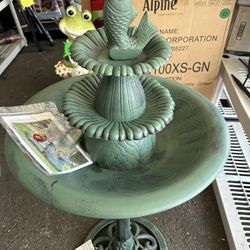 Outdoor Water Fountain Bird Bath 