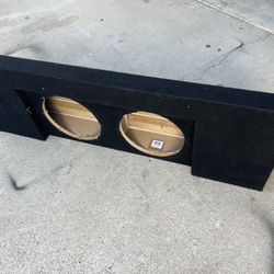 ($110 Firm) Chevy Colorado and GMC Canyon 2015 And Up 2 10s Sub Box