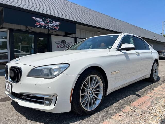 2014 BMW 750i