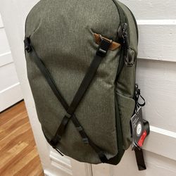 Peak Design 30L Travel Backpack - Sage Green (New)
