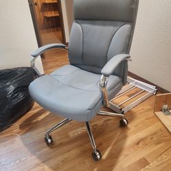 Amazon Brand Office Chair, 1 Year Old