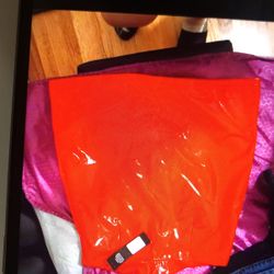 FASHION NOVA SKIRT SIZE SMALL