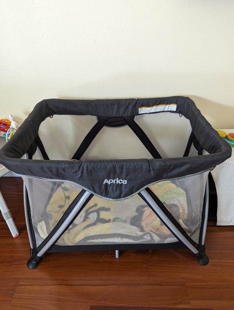 Aprica Baby Bed