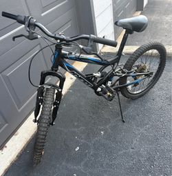 Hyper Bicycles Shocker Mountain Bike, 20" Wheels, Kids Age Group 8-13 Years