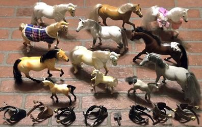 Grand Champion Vintage 90’s Horses Saddles And Brush
