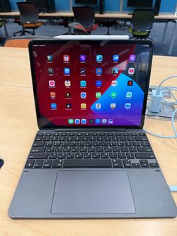 M1 iPad Pro 12.9 in + apple pencil + Brydge keyboard
