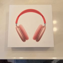 Pink air pod pro maxes 