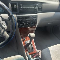 2004 Toyota Corolla