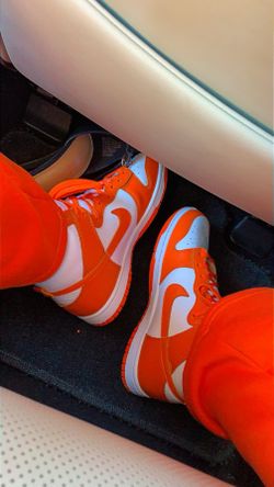 Syracuse Dunks High 