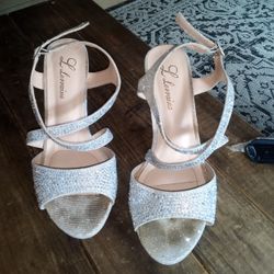 Women's 6.5 Silver Sparkle High heels 