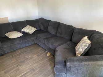 Couch/sectional 