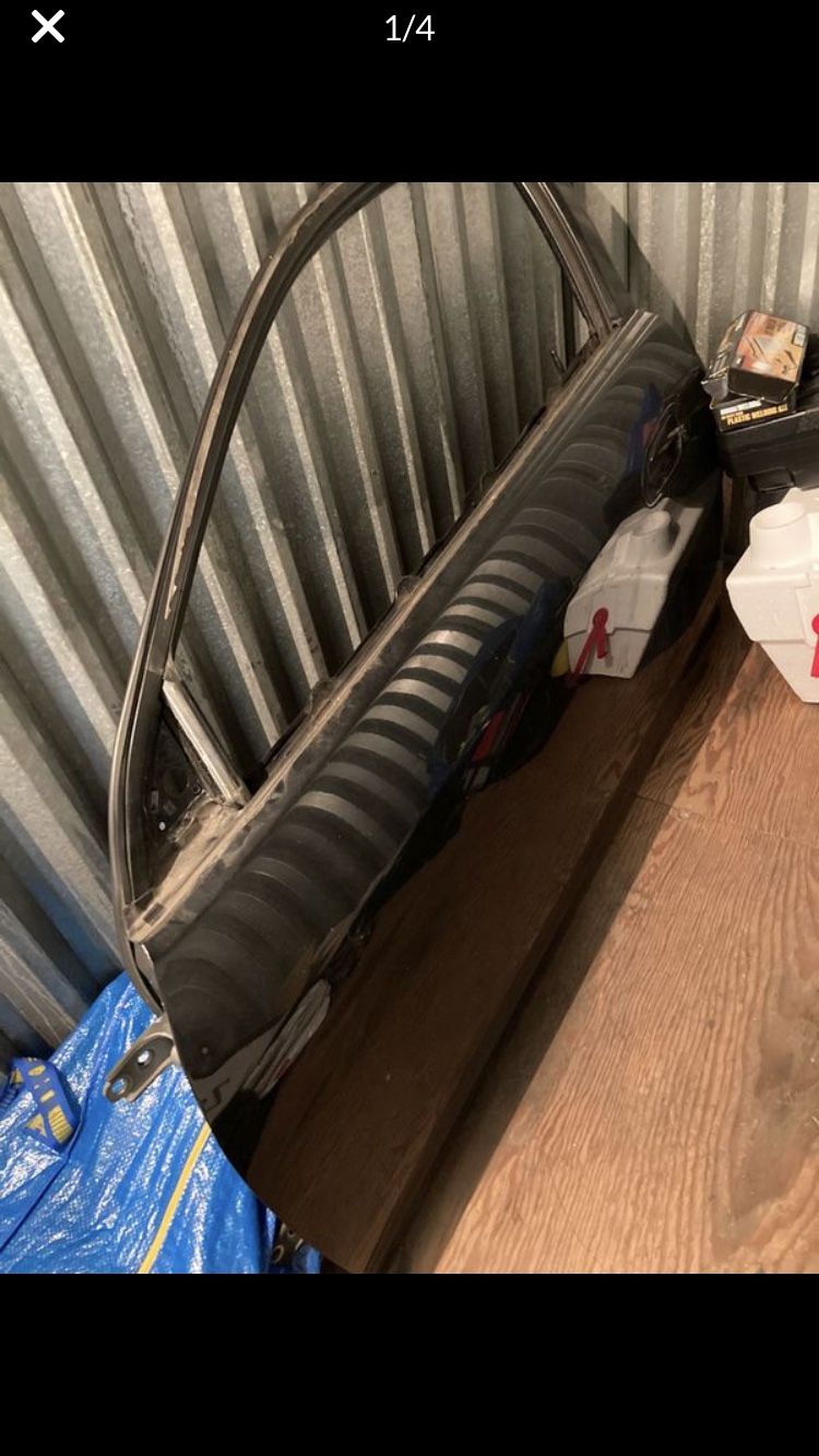 RSX Driver Side Door (really clean! One small dent)