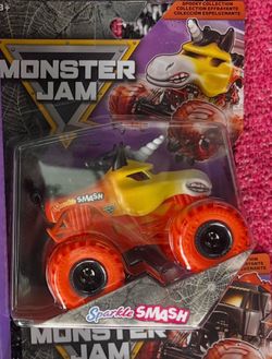 Monster Jam Sparkle Smash Spooky Collection Die-Cast