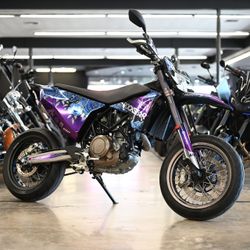 2020 HUSQVARNA 701 SUPERMOTO