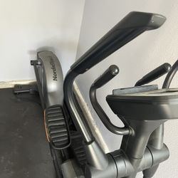 Nordic track Eliptical