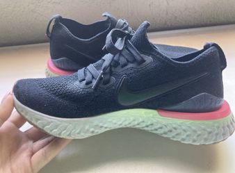 Nike Flyknit 2 (Size 6.5)