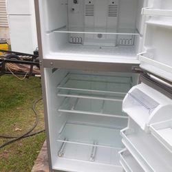 Stainless Steel Fridge With Ice Maker