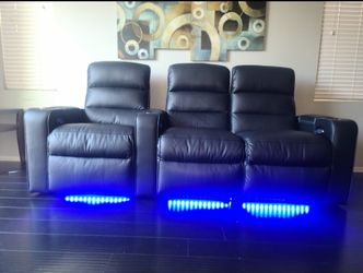 Octane Seating Magnum LHR Series theater seats