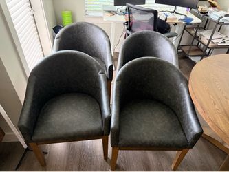 Set of 4 dining chairs