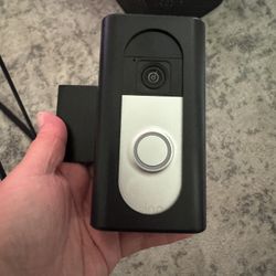 Ring Battery Doorbell + Adjustable Door Mount – Excellent Condition 