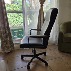 Desk and Swivel Chair 