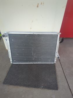 All Aluminum Radiator For 2003 BMW 3 Series