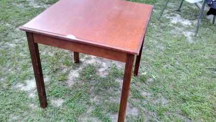 Square Table.