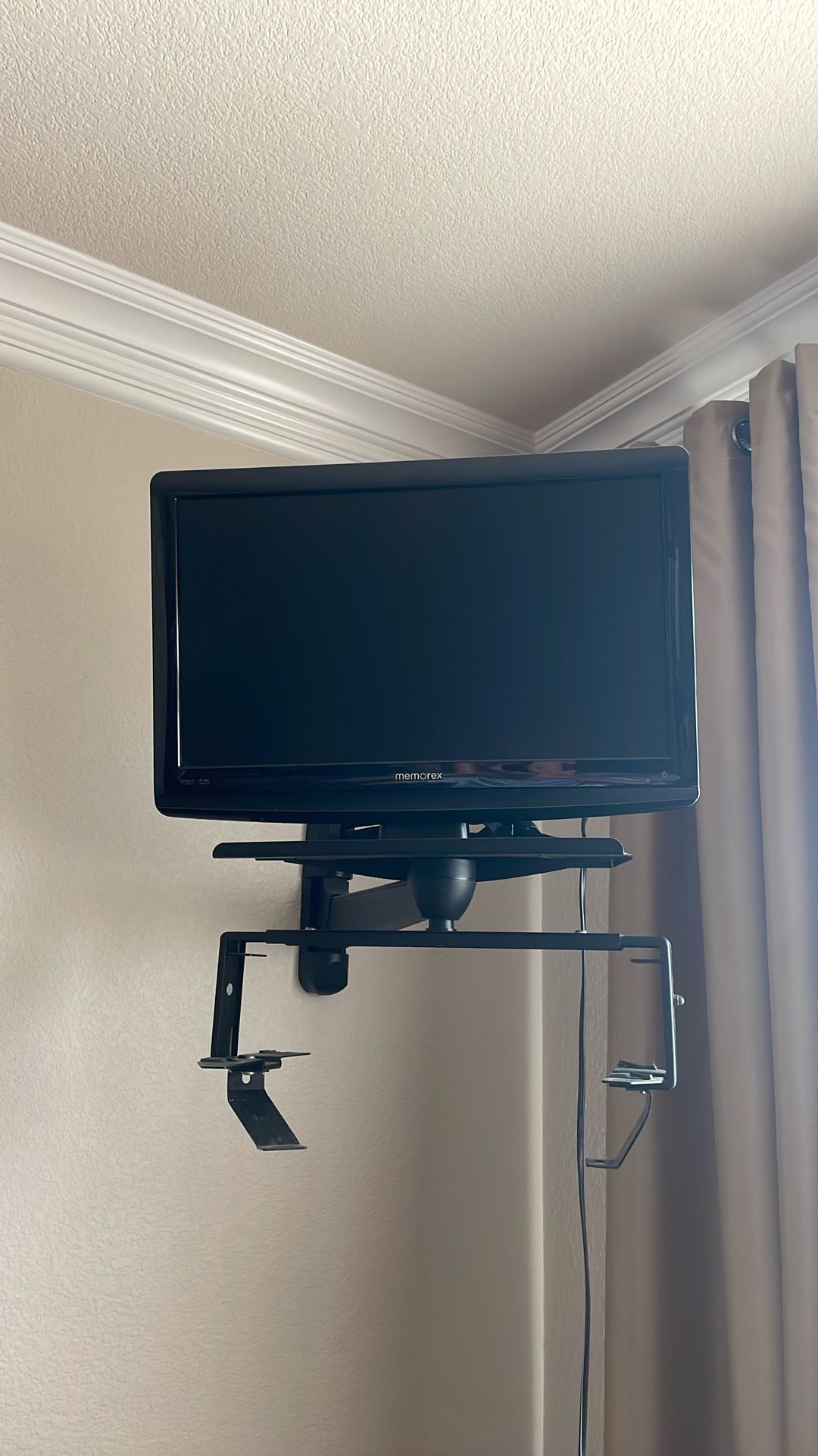 Monitor With DVD