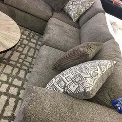 🇺🇸Huge Blowout Furniture Sale!🇺🇸 Brand New Sectional W/ Accent Pillows Included! $50 Down Takes It Home Today! 