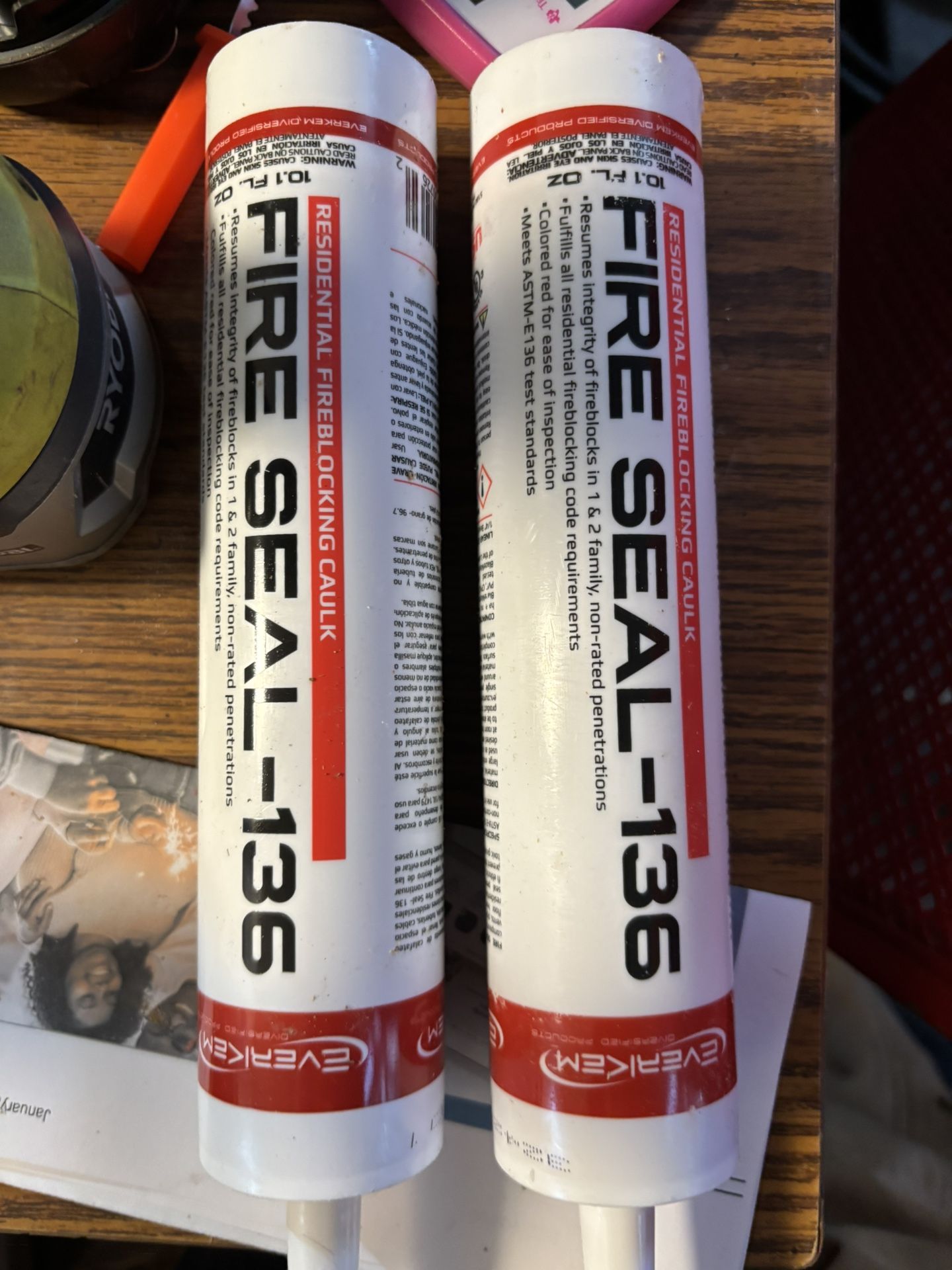 Caulking And construction adhesive